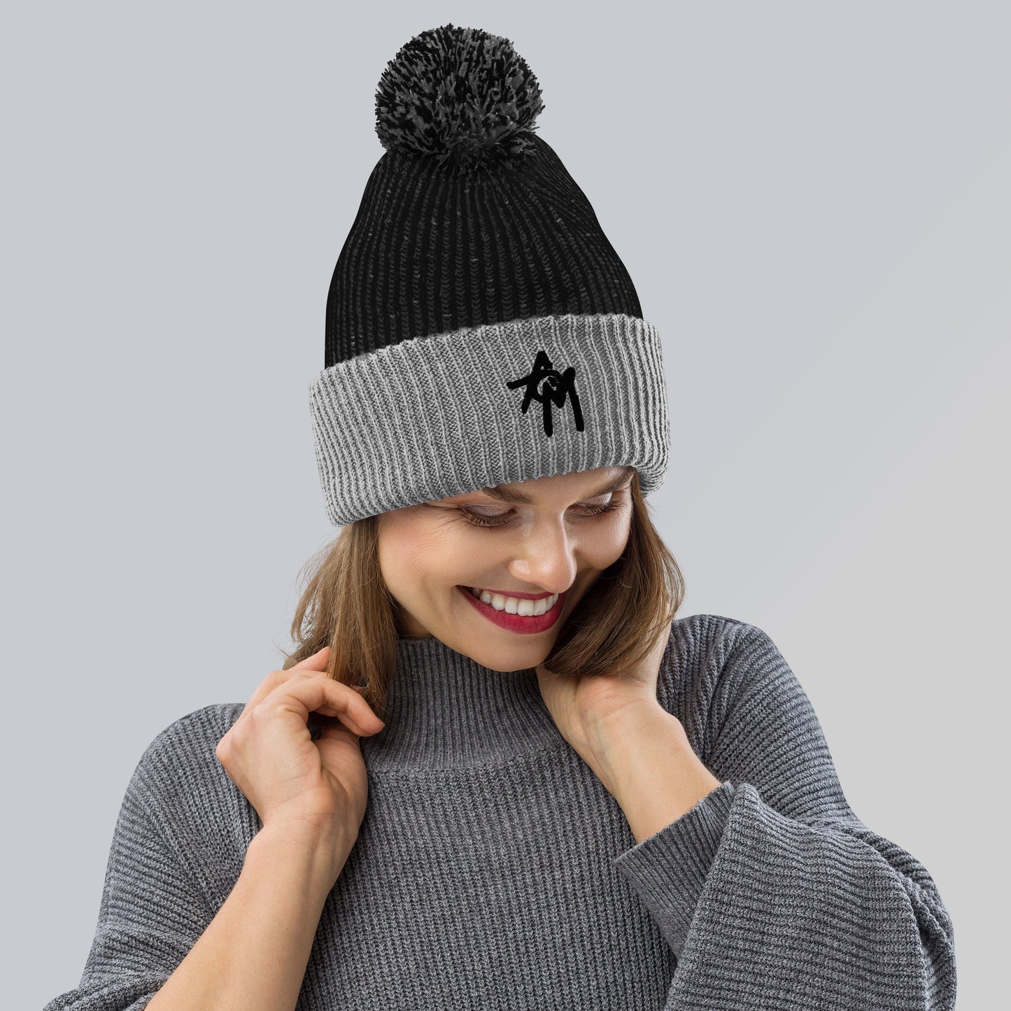 Pom-Pom Beanie AOM Logo